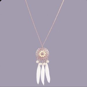 🔹New🔹Feather Medallion Necklace